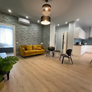 Astoria Downtown Superior Apartment